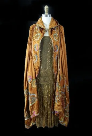 1920s Crewel & Bead Silk Cape