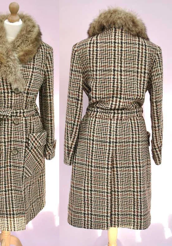 1960s Vintage Tweed Check Double Breasted Coat with Fox Trim Collar