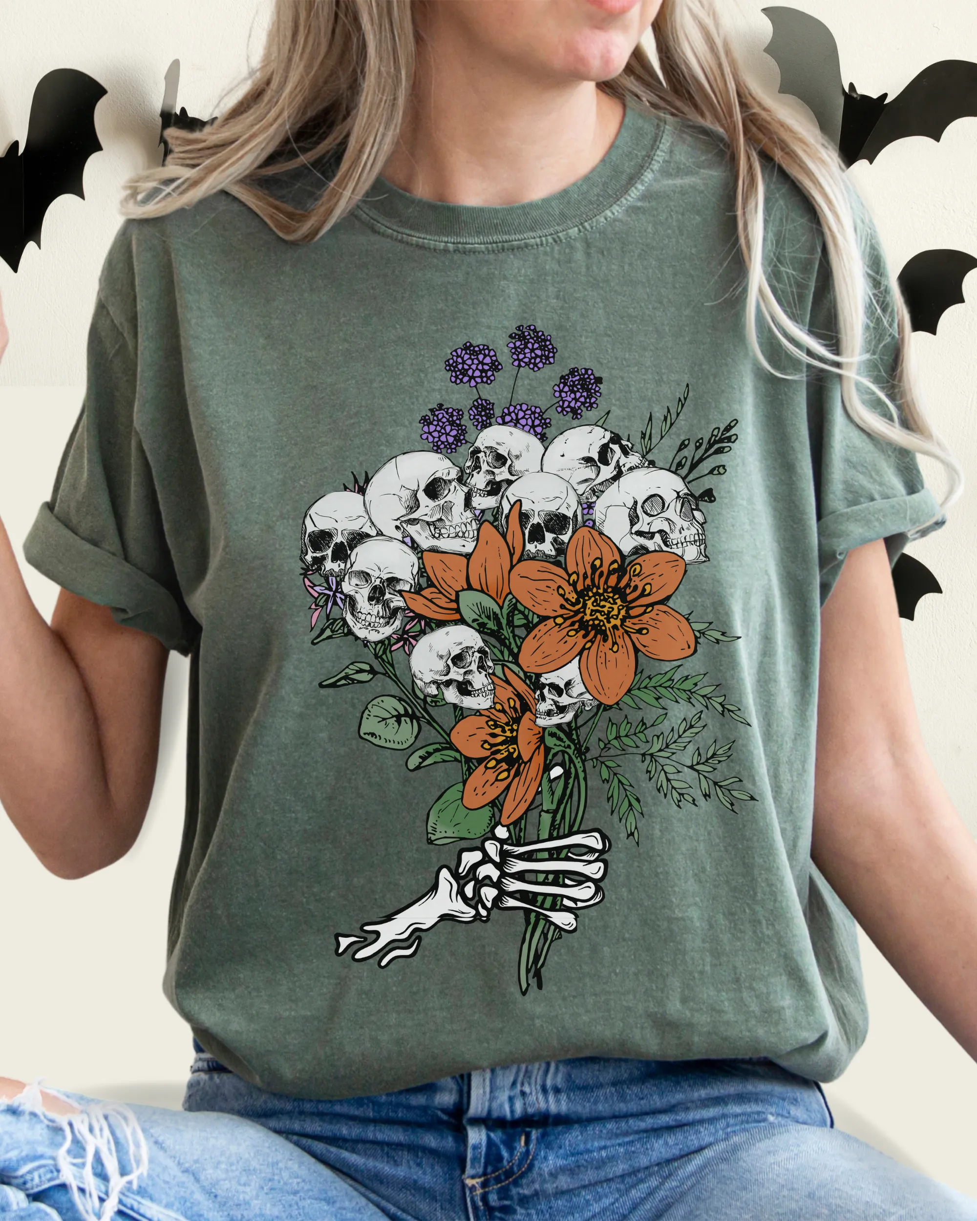 Halloween Skeletons Retro Flower Bouquet Comfort Colors® T-Shirt Women's Fall Halloween Colors T-Shirt