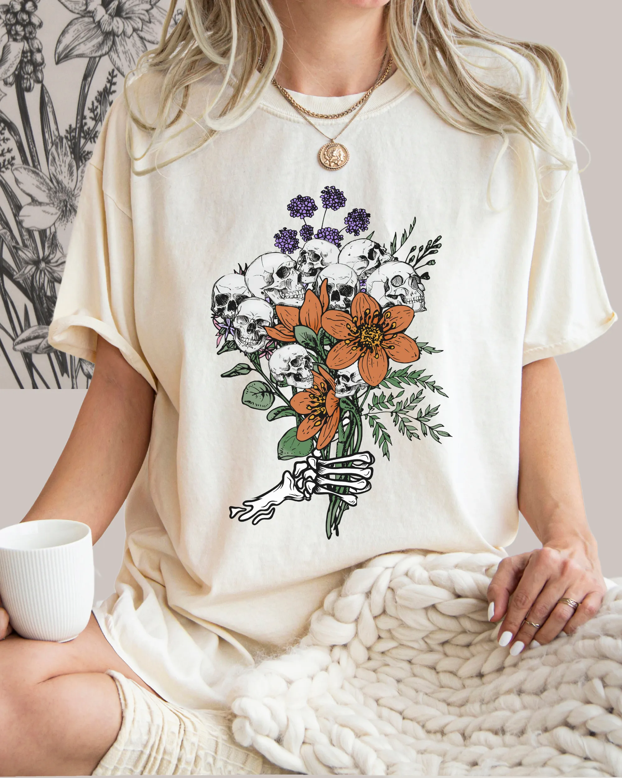 Halloween Skeletons Retro Flower Bouquet Comfort Colors® T-Shirt Women's Fall Halloween Colors T-Shirt