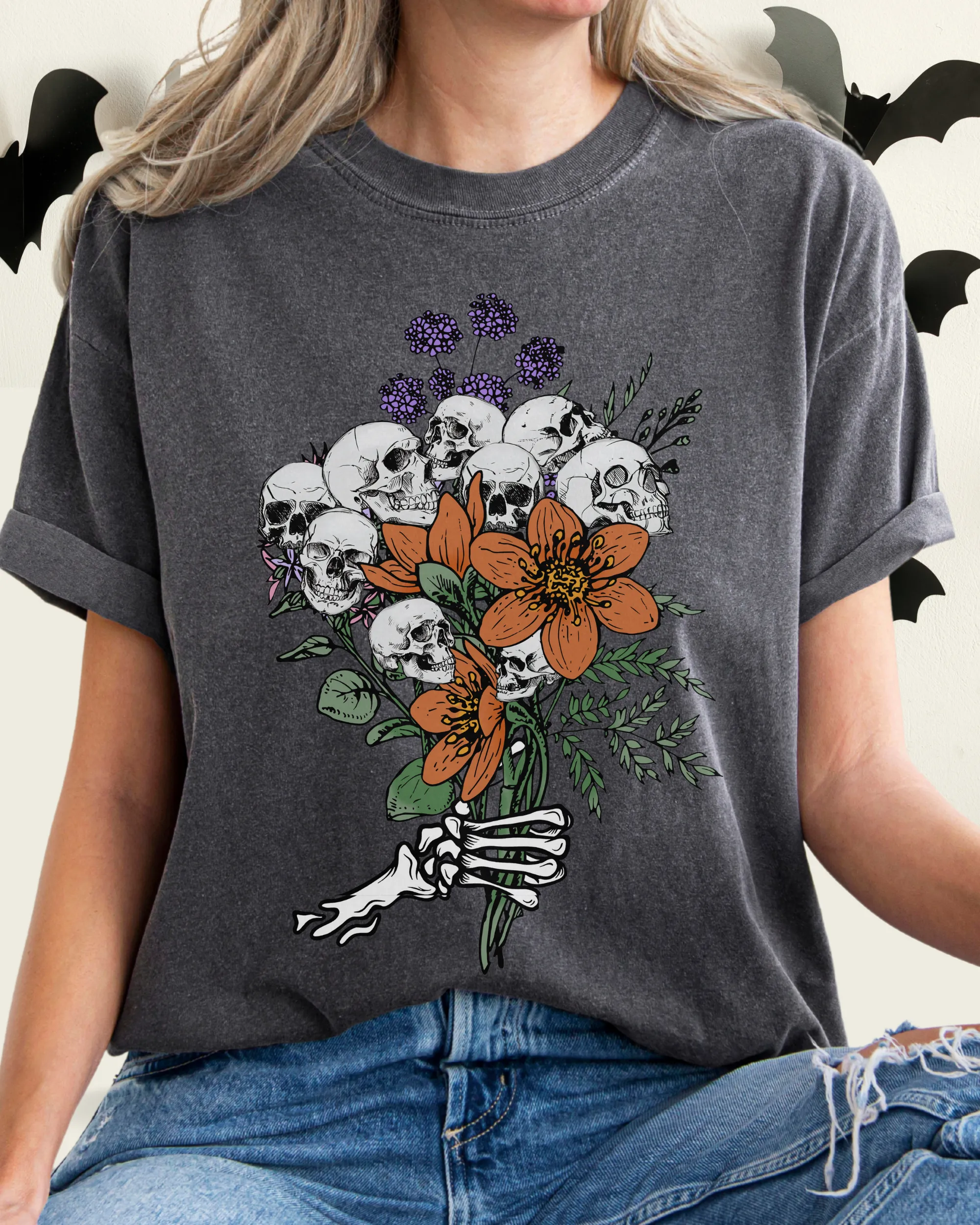 Halloween Skeletons Retro Flower Bouquet Comfort Colors® T-Shirt Women's Fall Halloween Colors T-Shirt