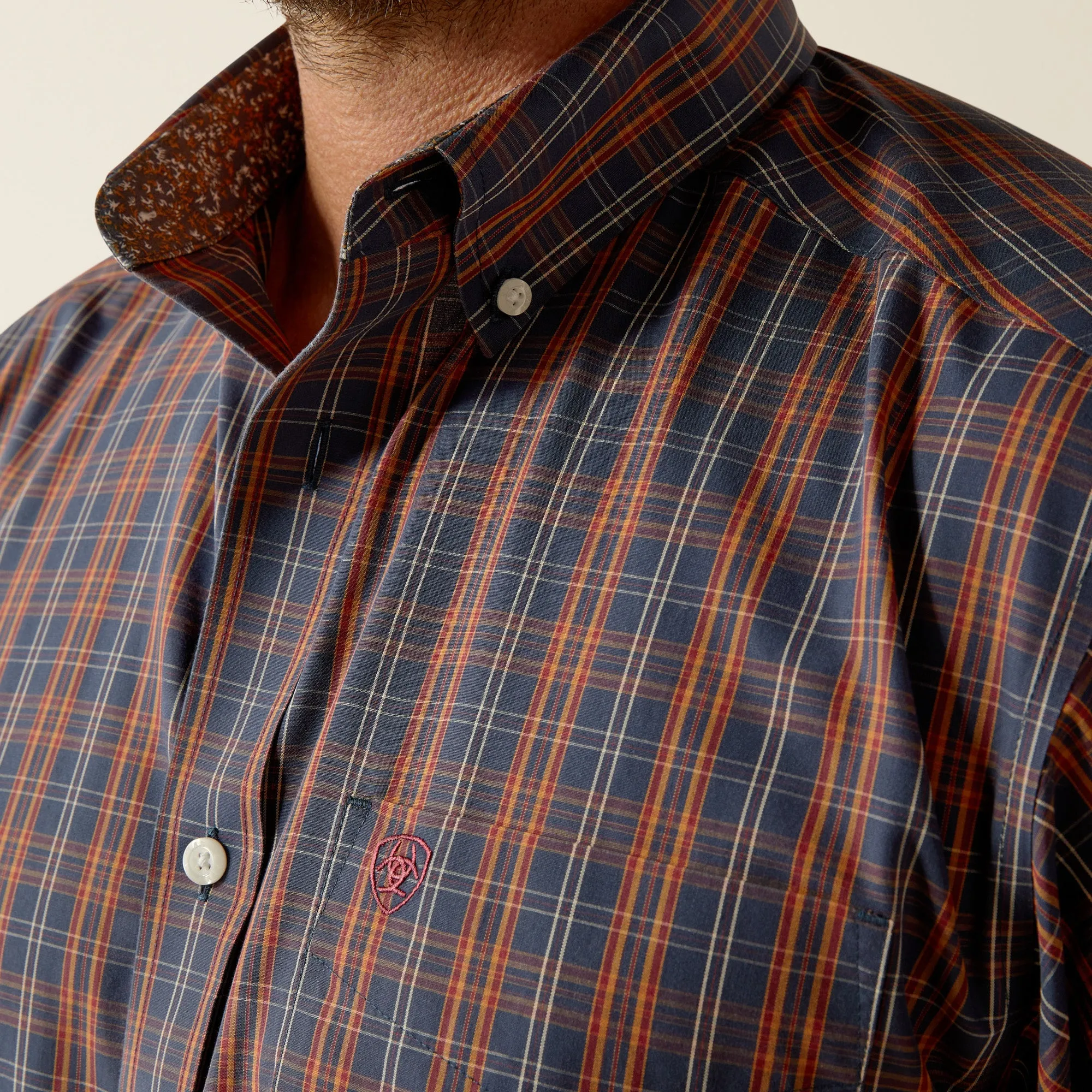 Men's Ariat Wrinkle Free Iker Button Down Shirt #10054051X