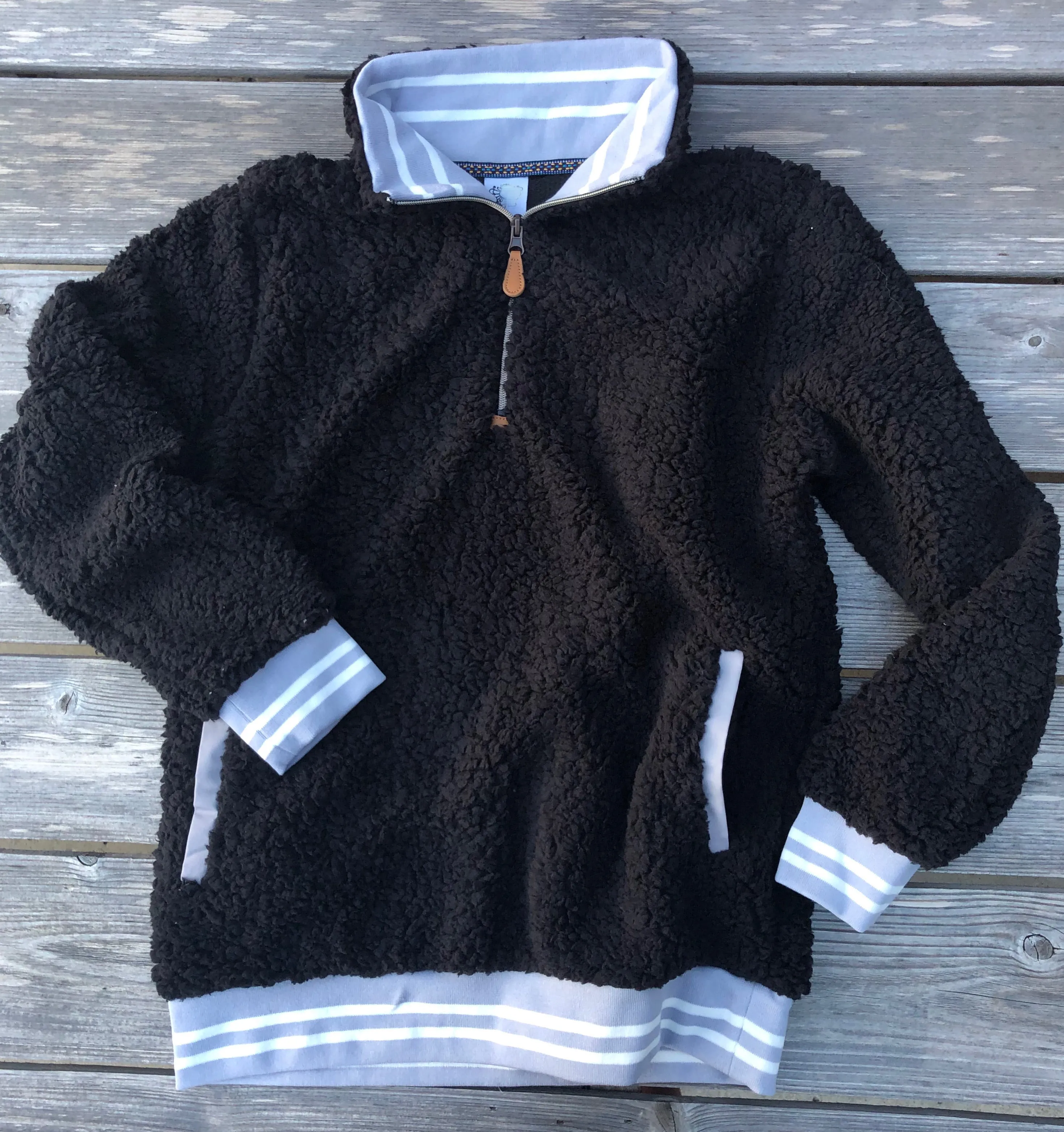 Vintage Sherpa Pullover (Black or Cream)